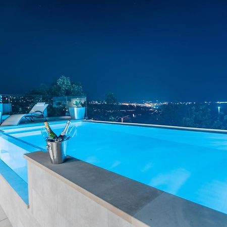 Villa The Boat With Rooftop Pool Matulji Eksteriør billede